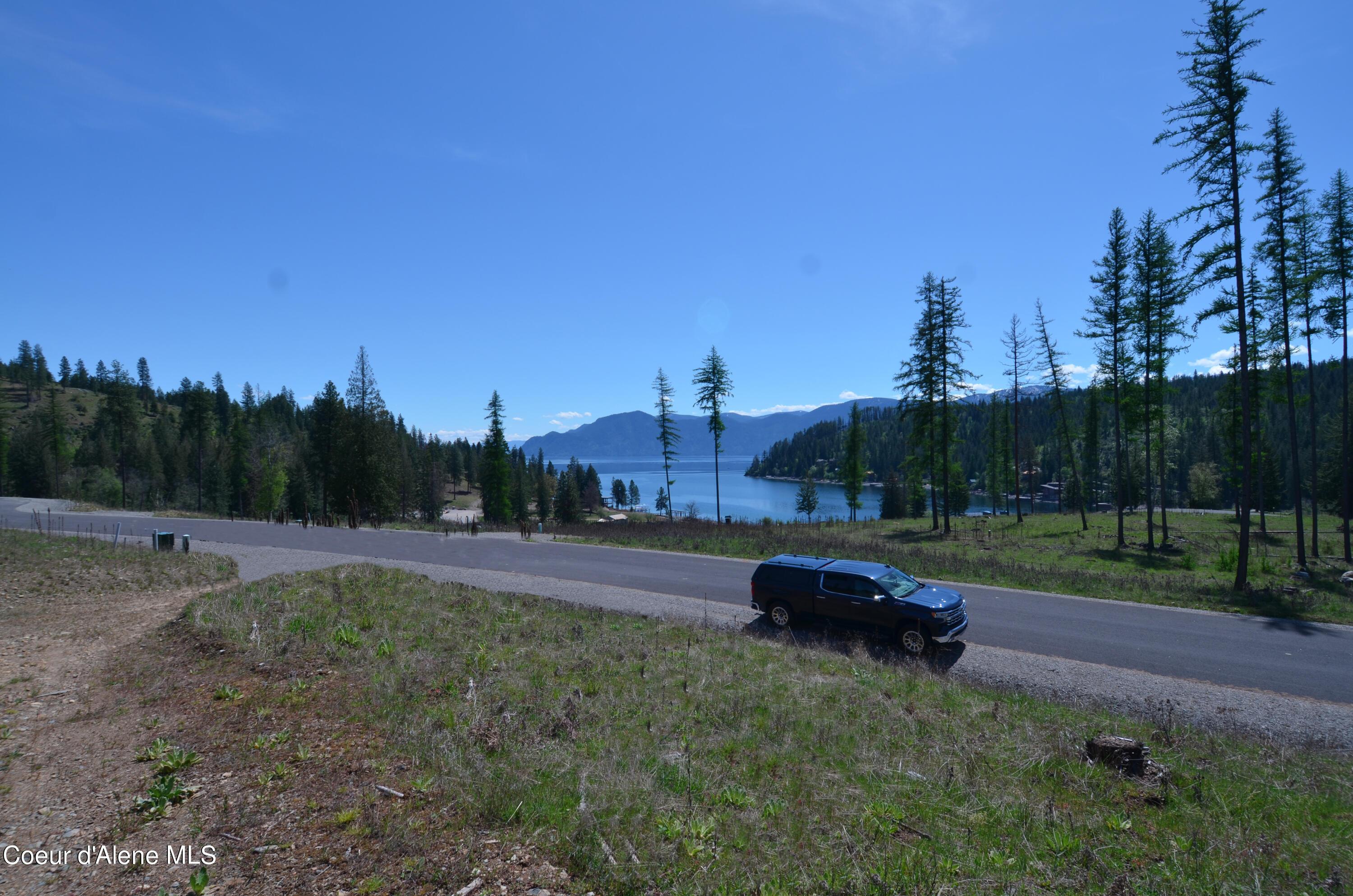 Image 3: Driveway Location