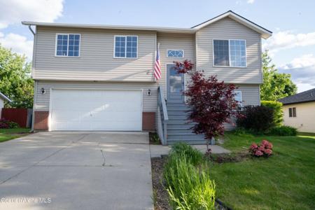 700 E TIGER AVE