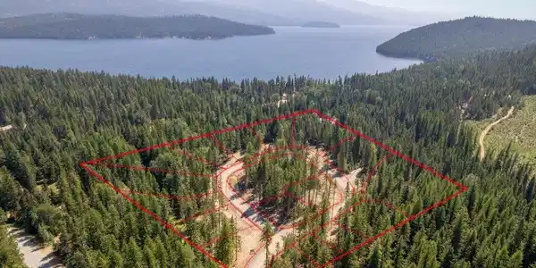 Image 2: 002-WestPriestLakeShore-ID-83848-SMALL
