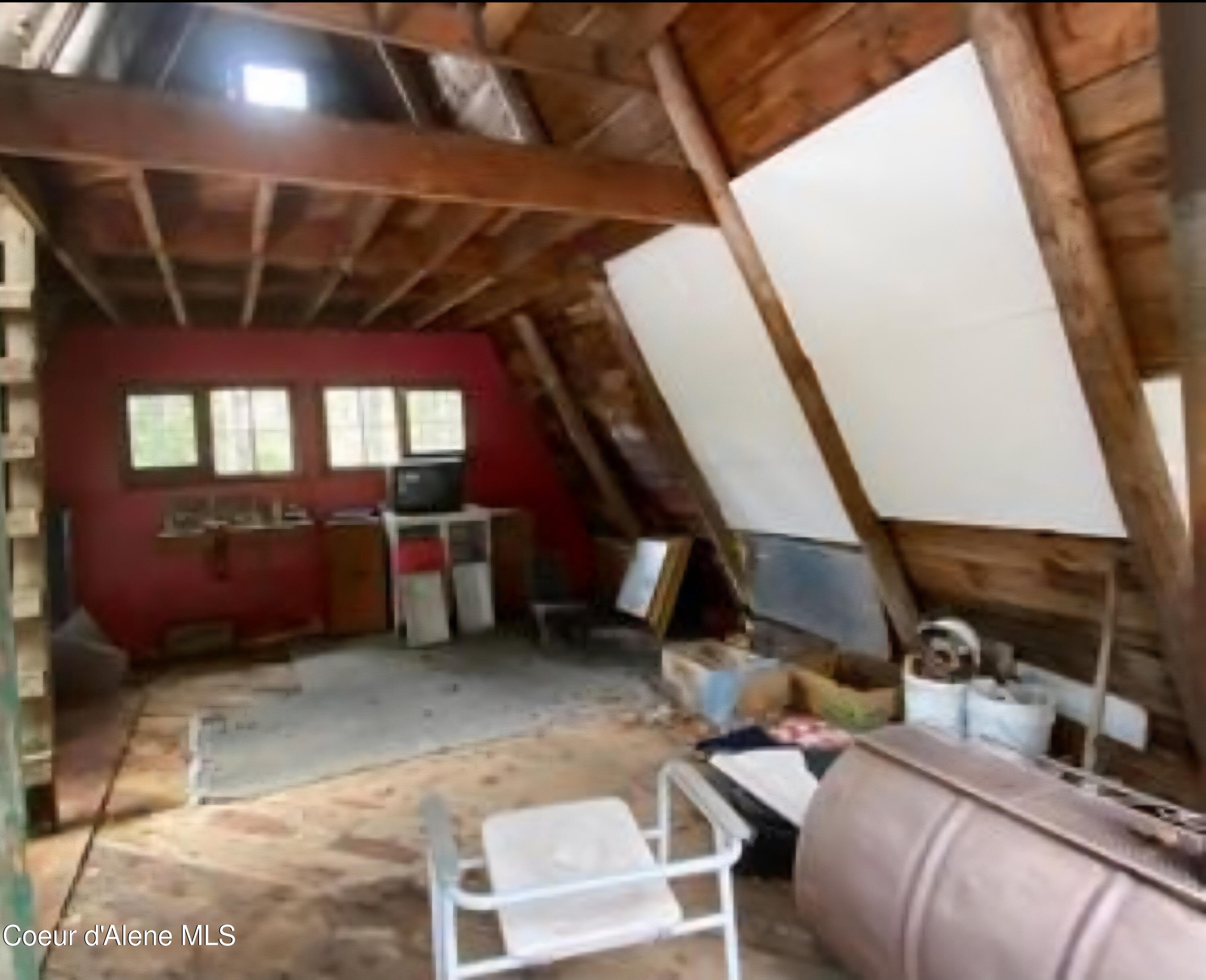 Image 2: Cohage Cabin 1