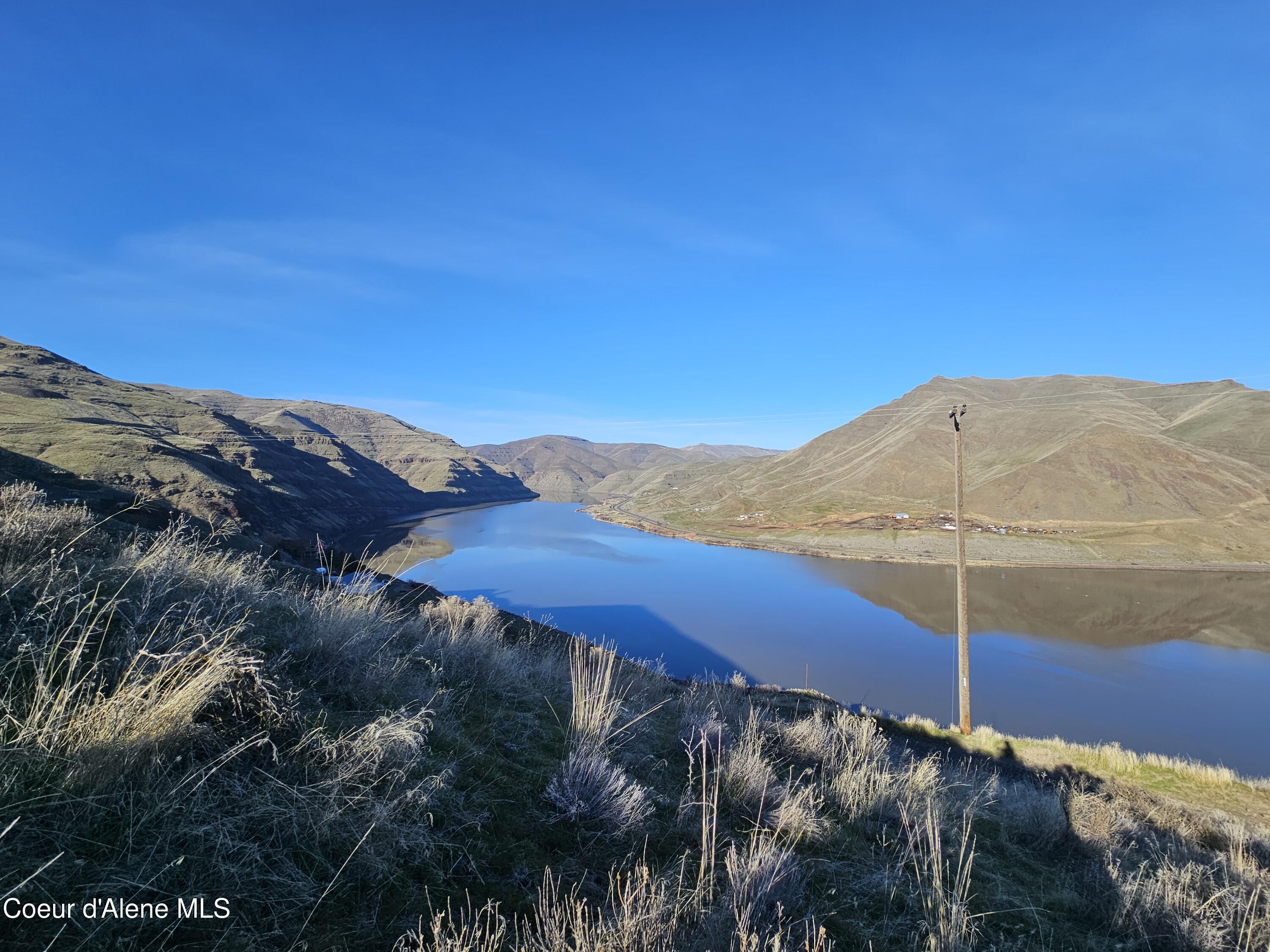 Image 3: Photo03