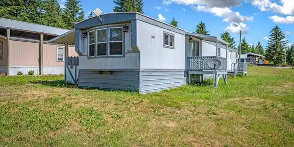 Image 2: Front of Home