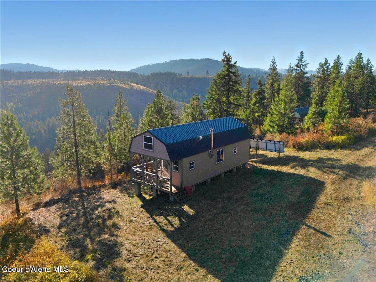 Image 4: 04-Aerial cabin