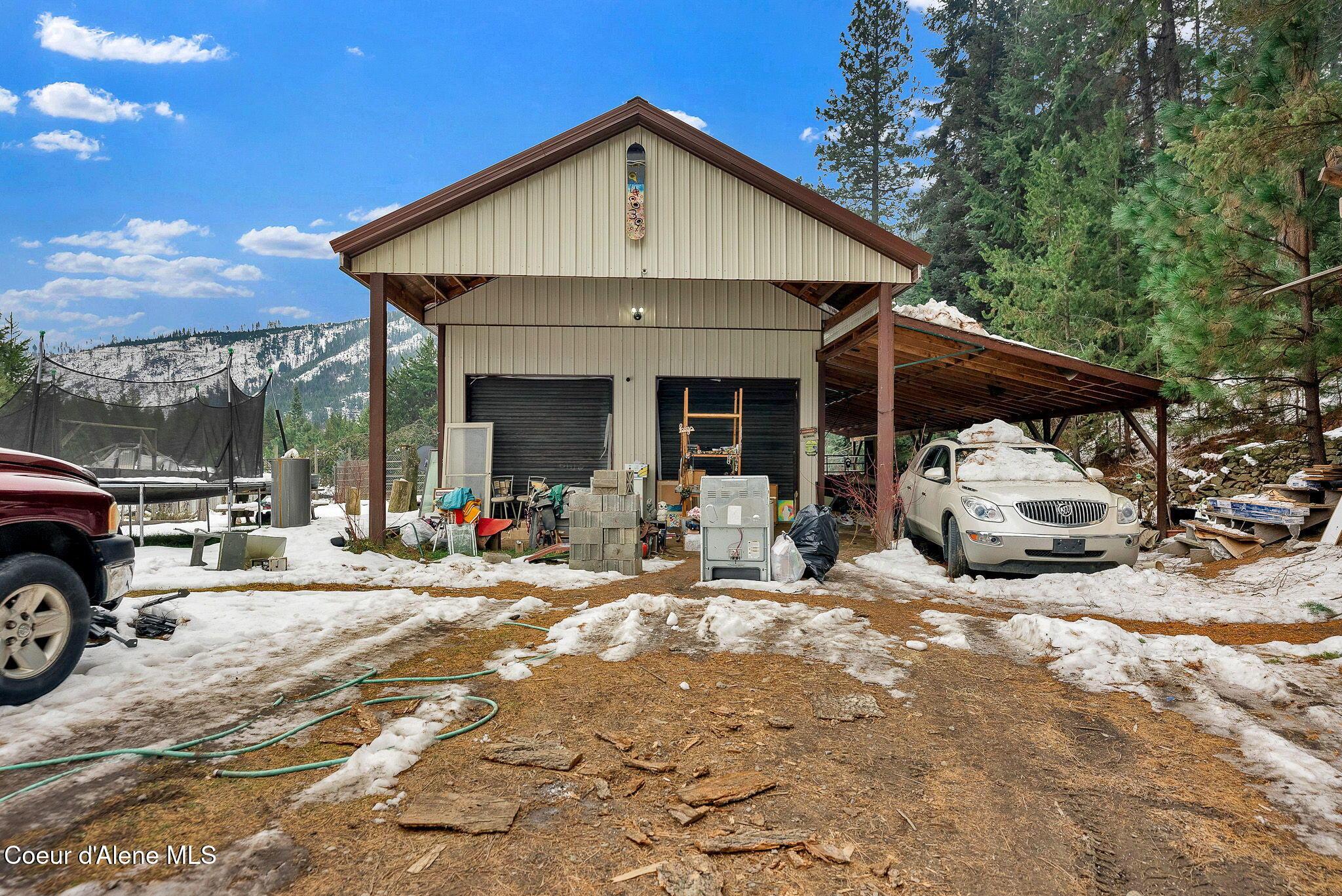 Image 4: 2-web-or-mls-SkyLight - Char-39