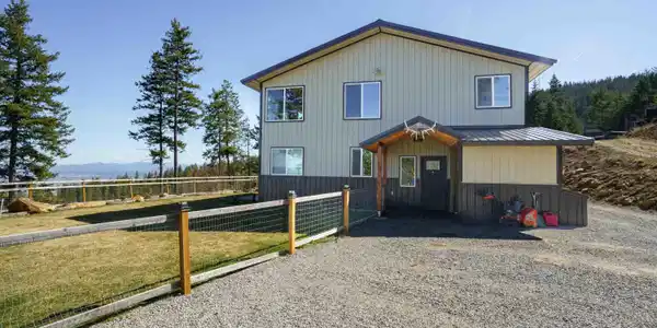 Image 3: 12251WBlessingHlRd.Exteriors-11