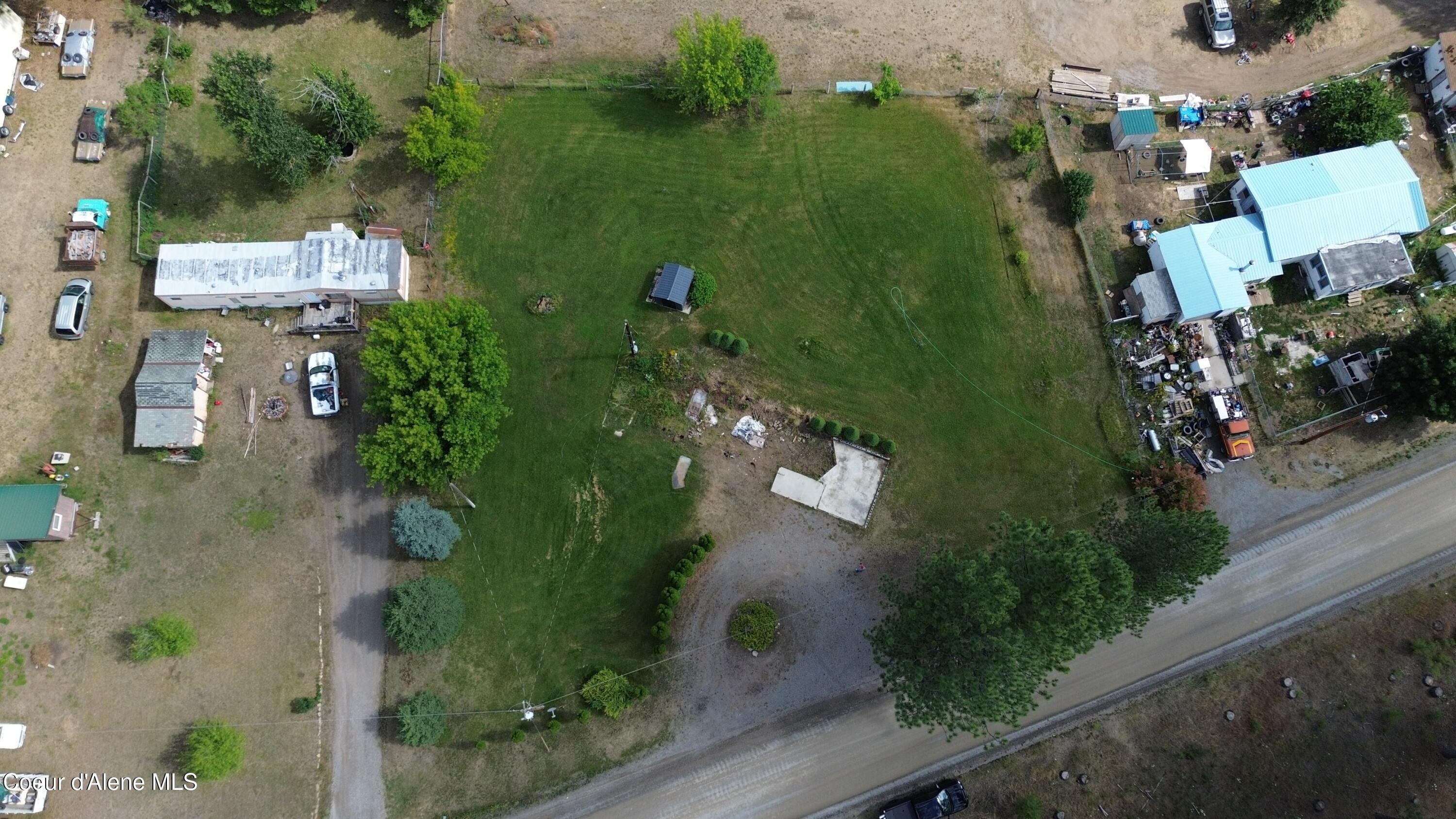 Image 3: Large Lot1