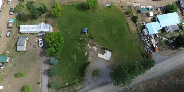 Image 3: Large Lot1