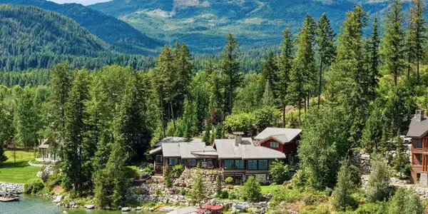 203 SHANNON LN