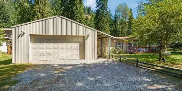 Image 2: 002-58WhitetailLoop-Kingston-ID-83839-SM