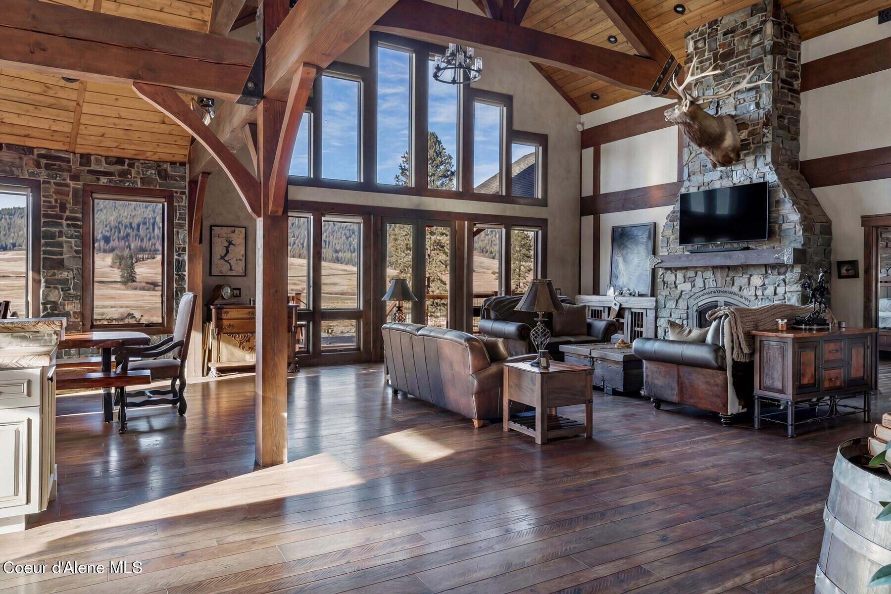 Image 3: Picture window