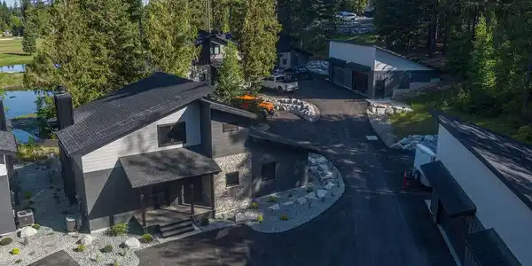 74 Wedge Ct