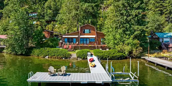 4619 Bottle Bay Rd