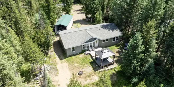 128 Linda Ln