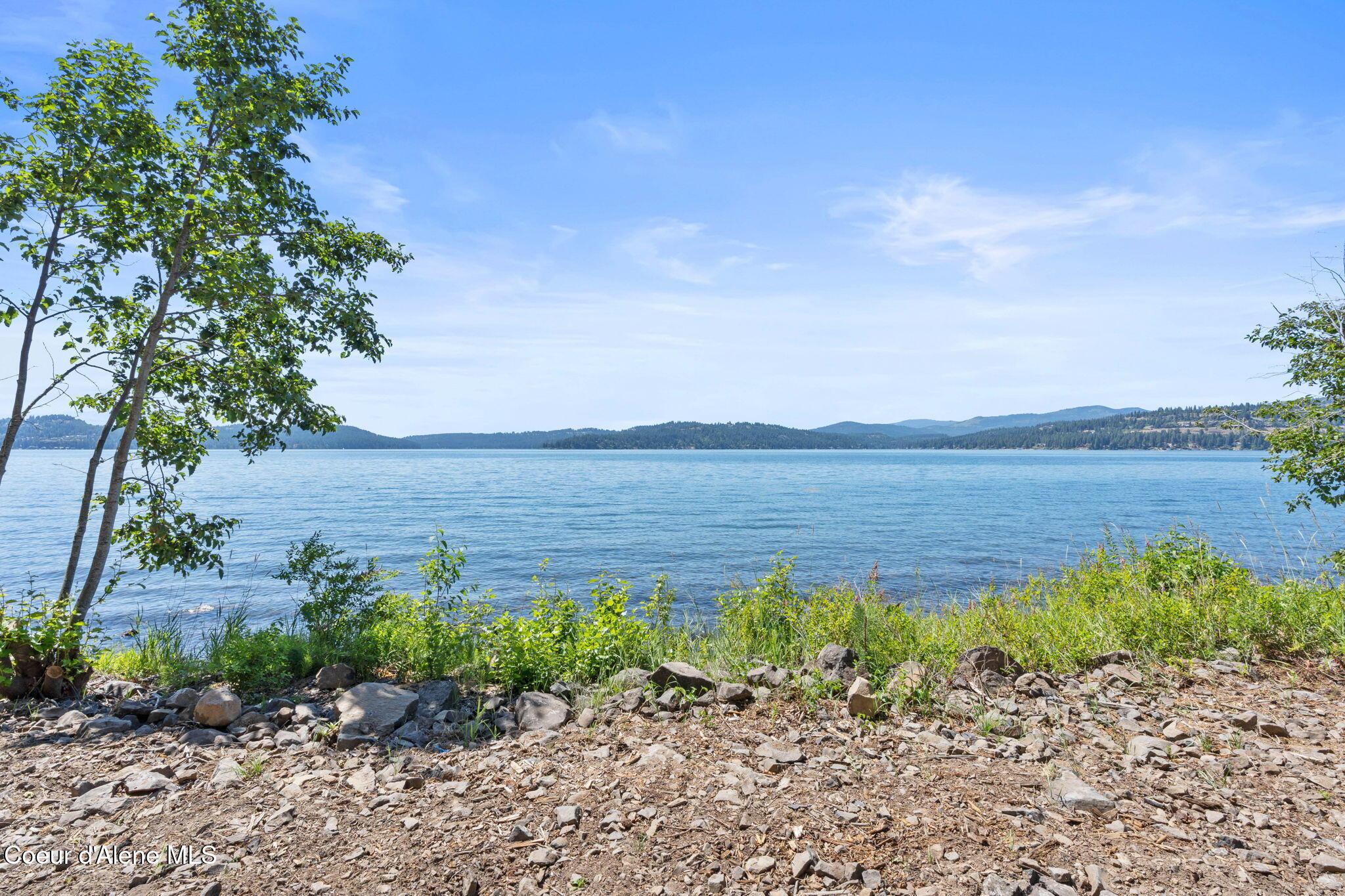Image 2: Inside-Spokane-Headlands Dr-10 (2)