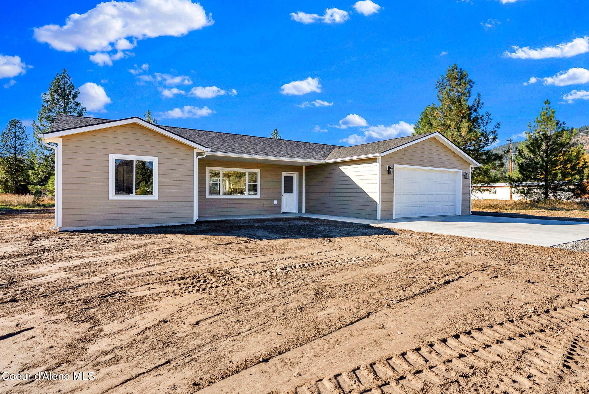 Image 1: 1-web-or-mls-SkyLight - Jenny-39