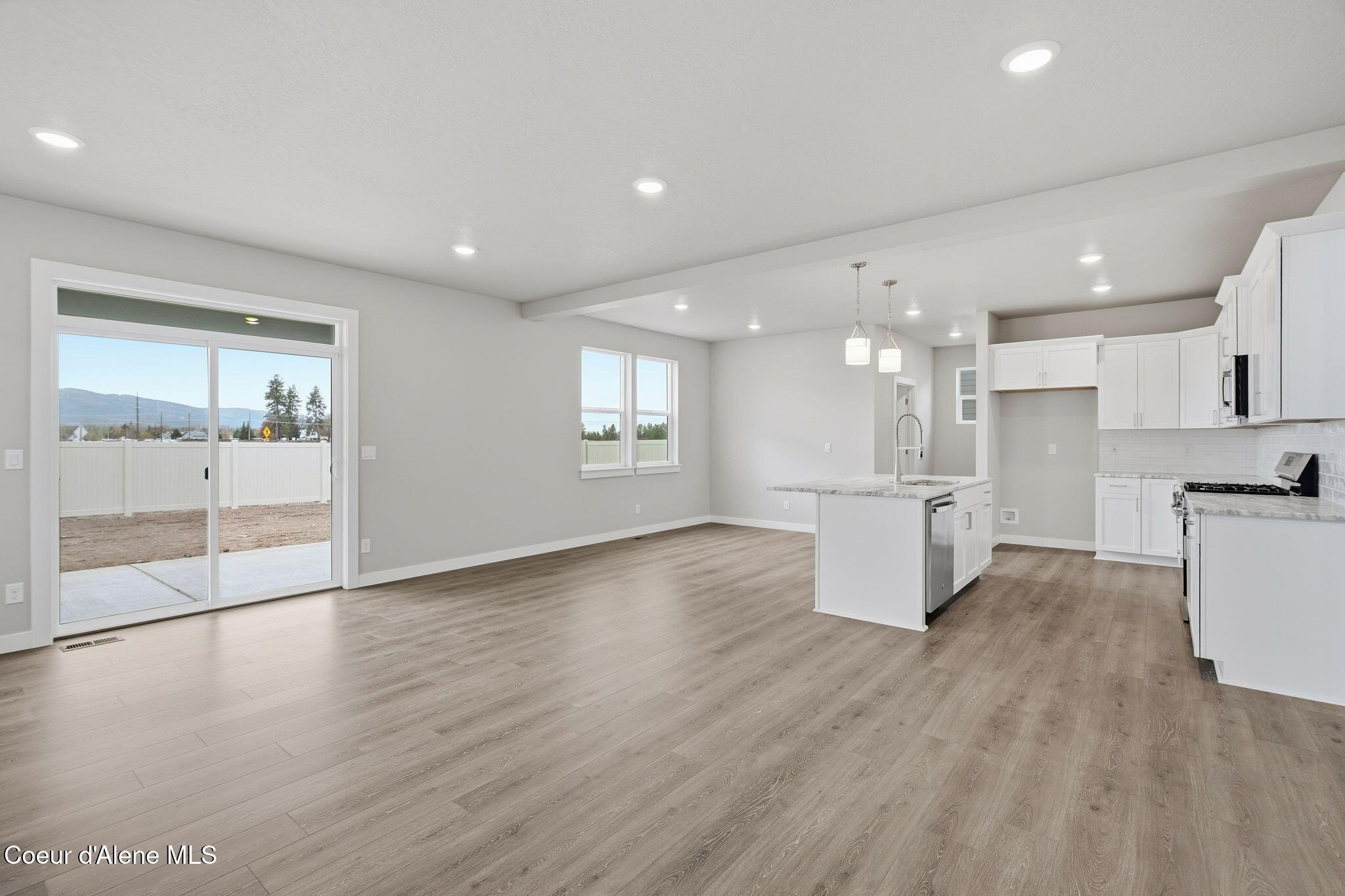 Image 3: Inside-Media- Coeur Terre-5