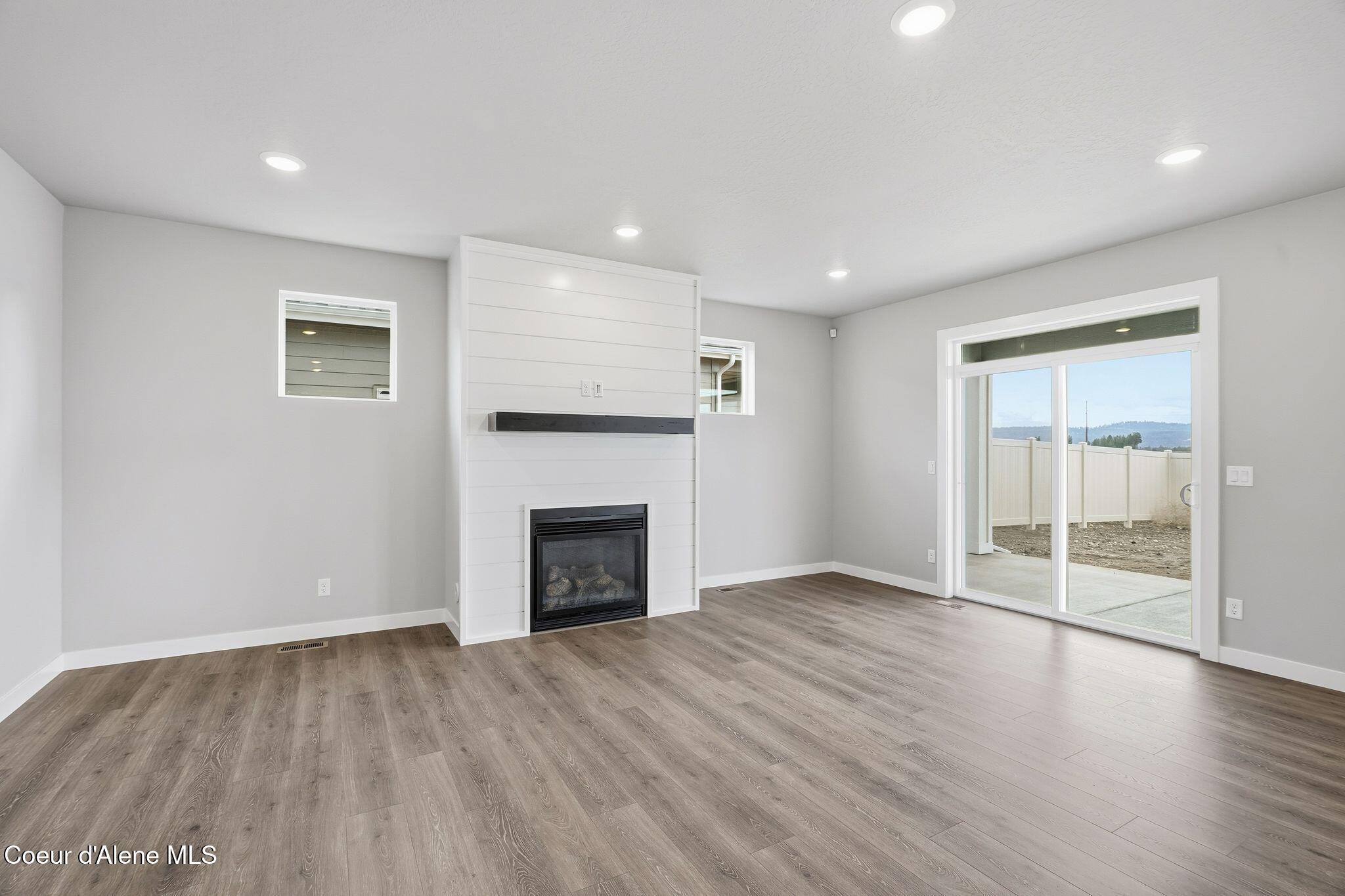 Image 4: Inside-Media- Coeur Terre-6