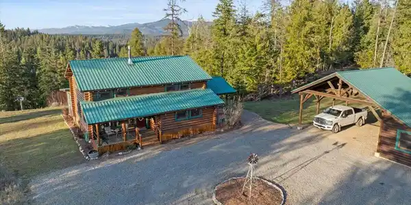 169 Chinook Way