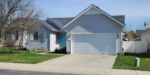 828 N Doryport CT
