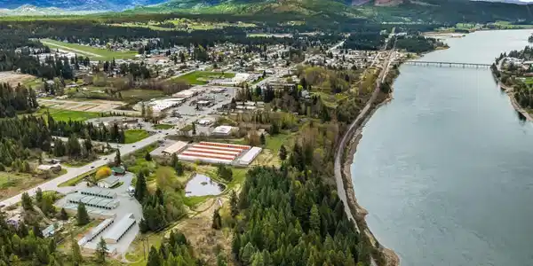 5250 Highway 2