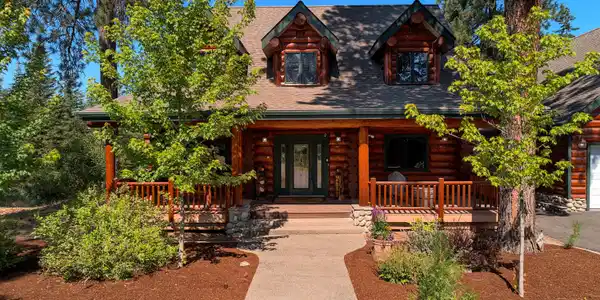 Image 2: Welcome to your lodge!