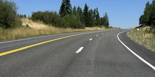 Image 4: Hwy going N