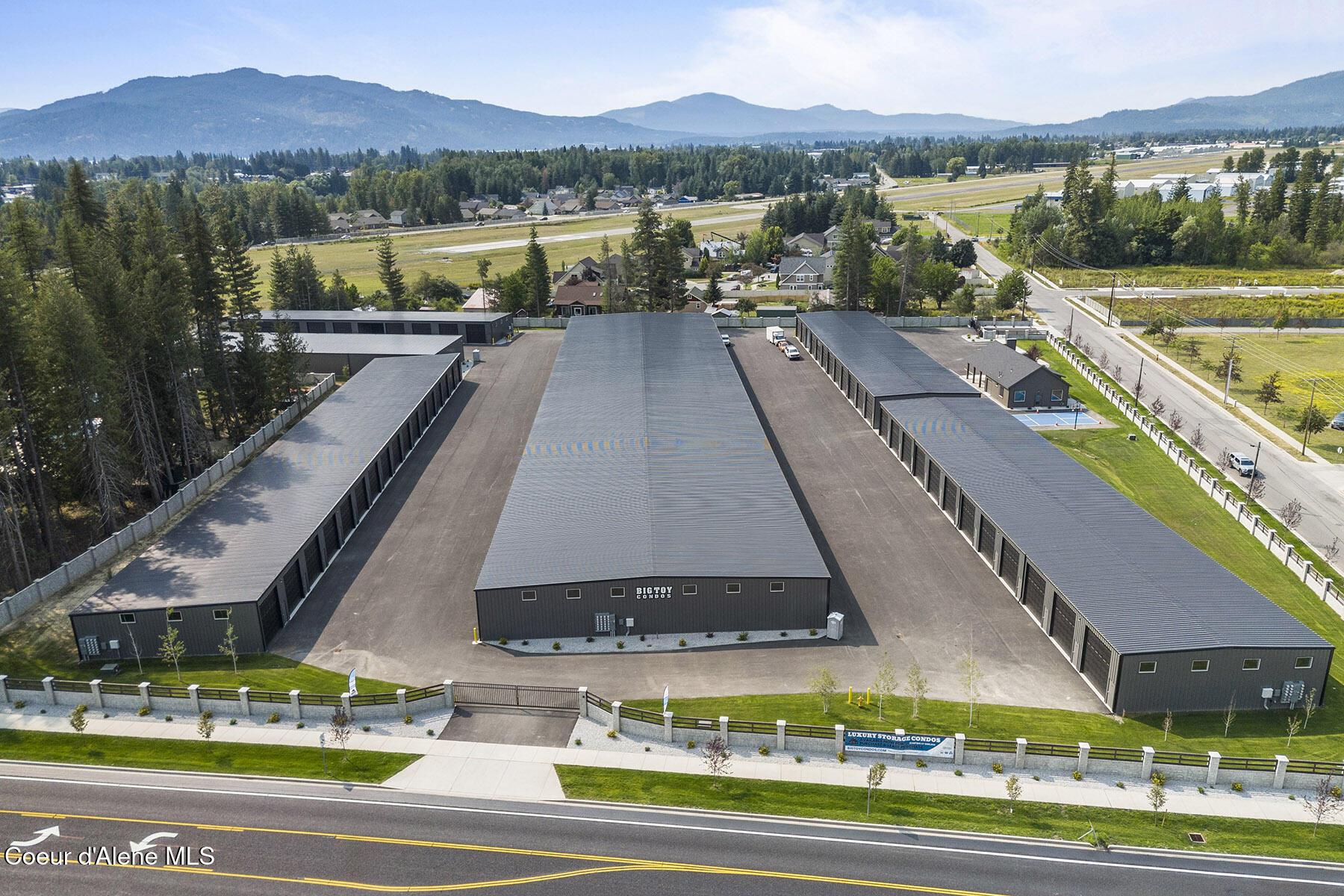 Image 3: 4002-N-Boyer-Rd-Common-0009