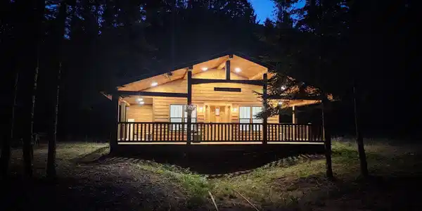 Image 4: 4-web-or-mls-Resized_20250810_203618