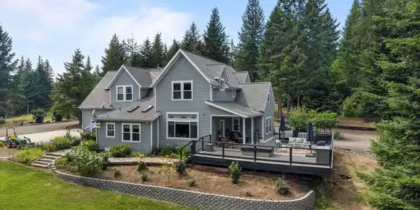 Image 2: 4-web-or-mls-DJI_20260722143327_0948_D
