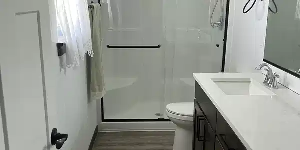 Image 4: master bathroom