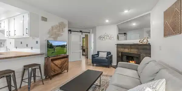5480 W Racquet Rd Unit 4