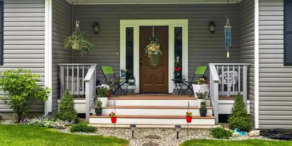 Image 2: Front entry