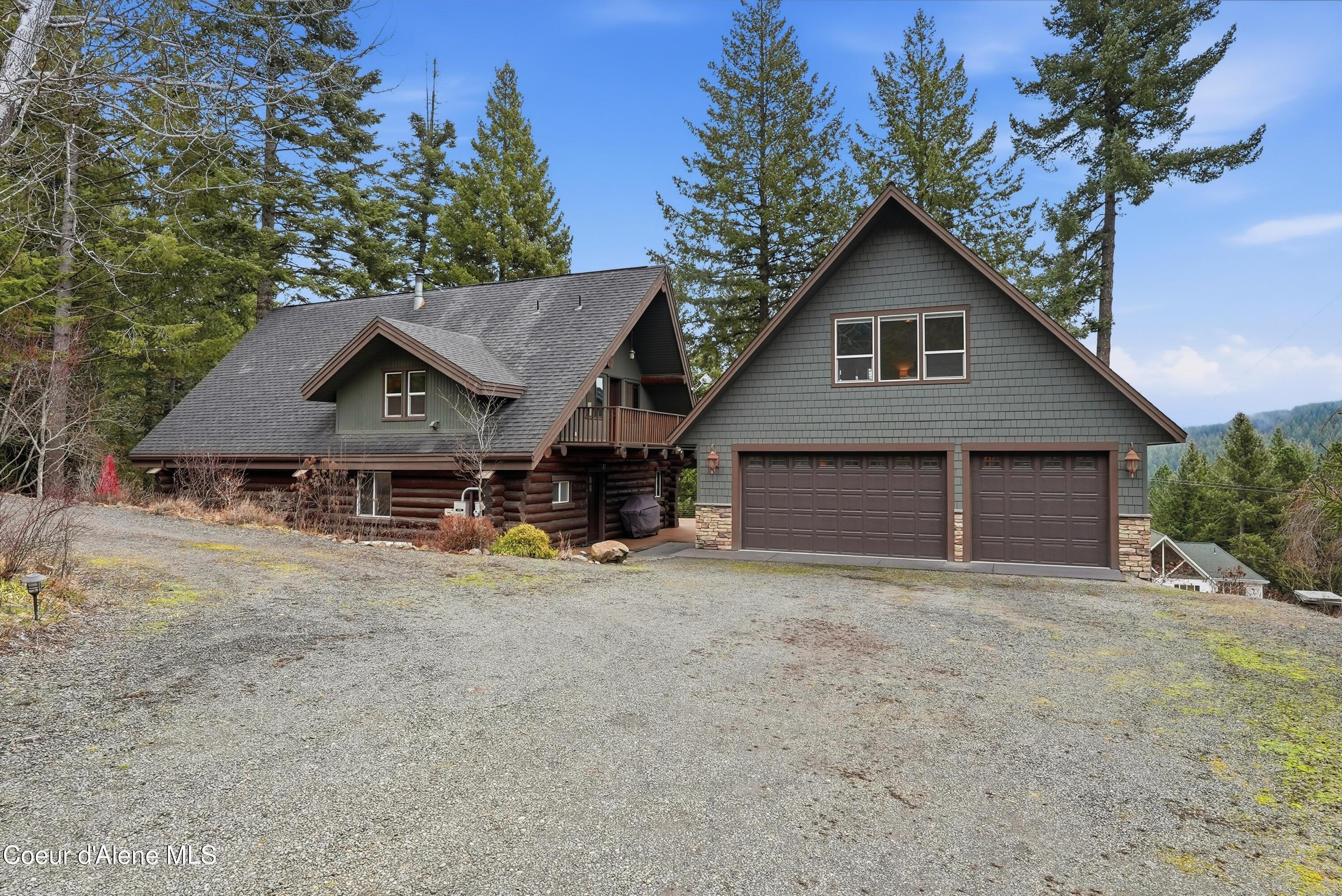 Image 2: Inside-Media-Lakeview-2