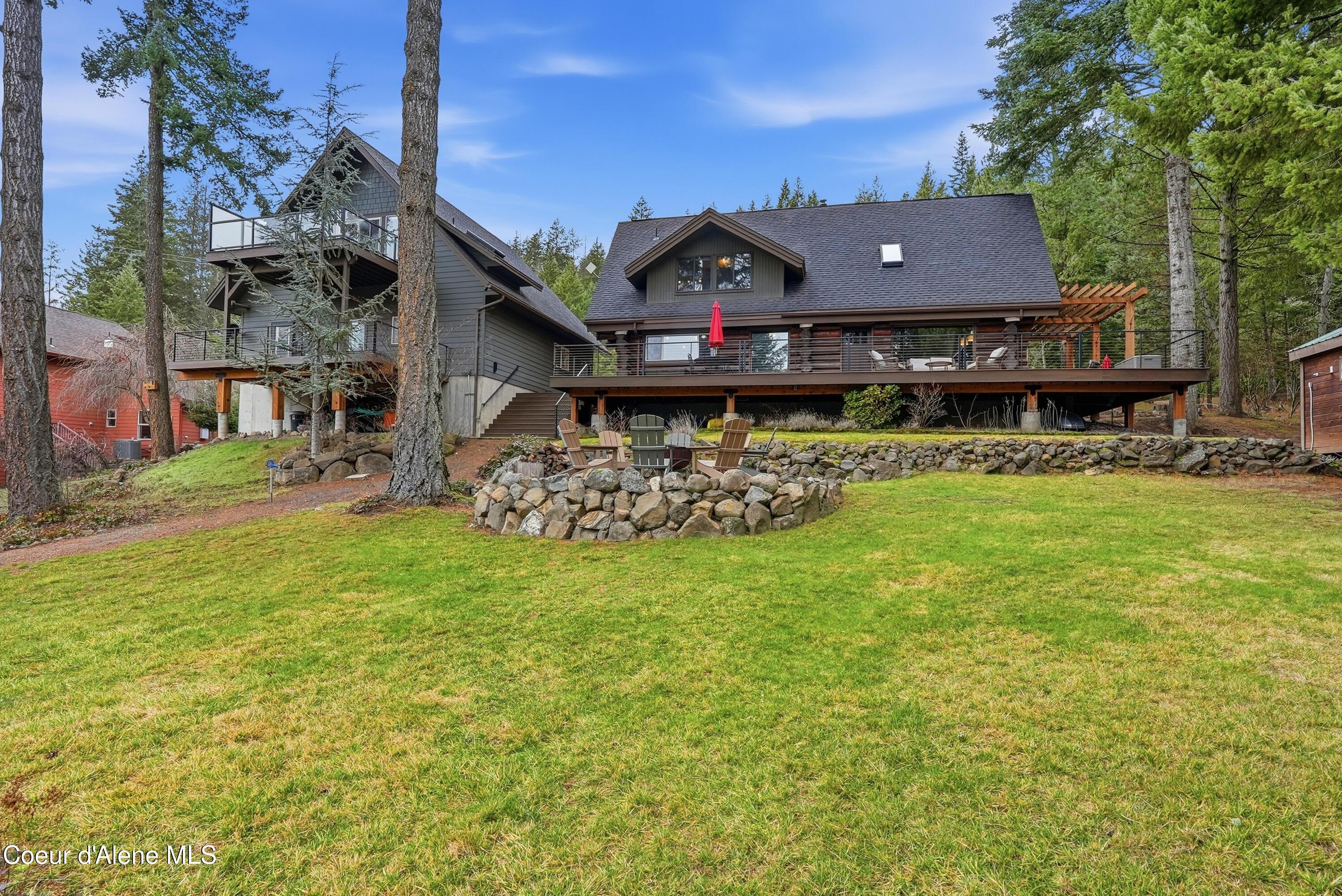 Image 3: Inside-Media-Lakeview-68