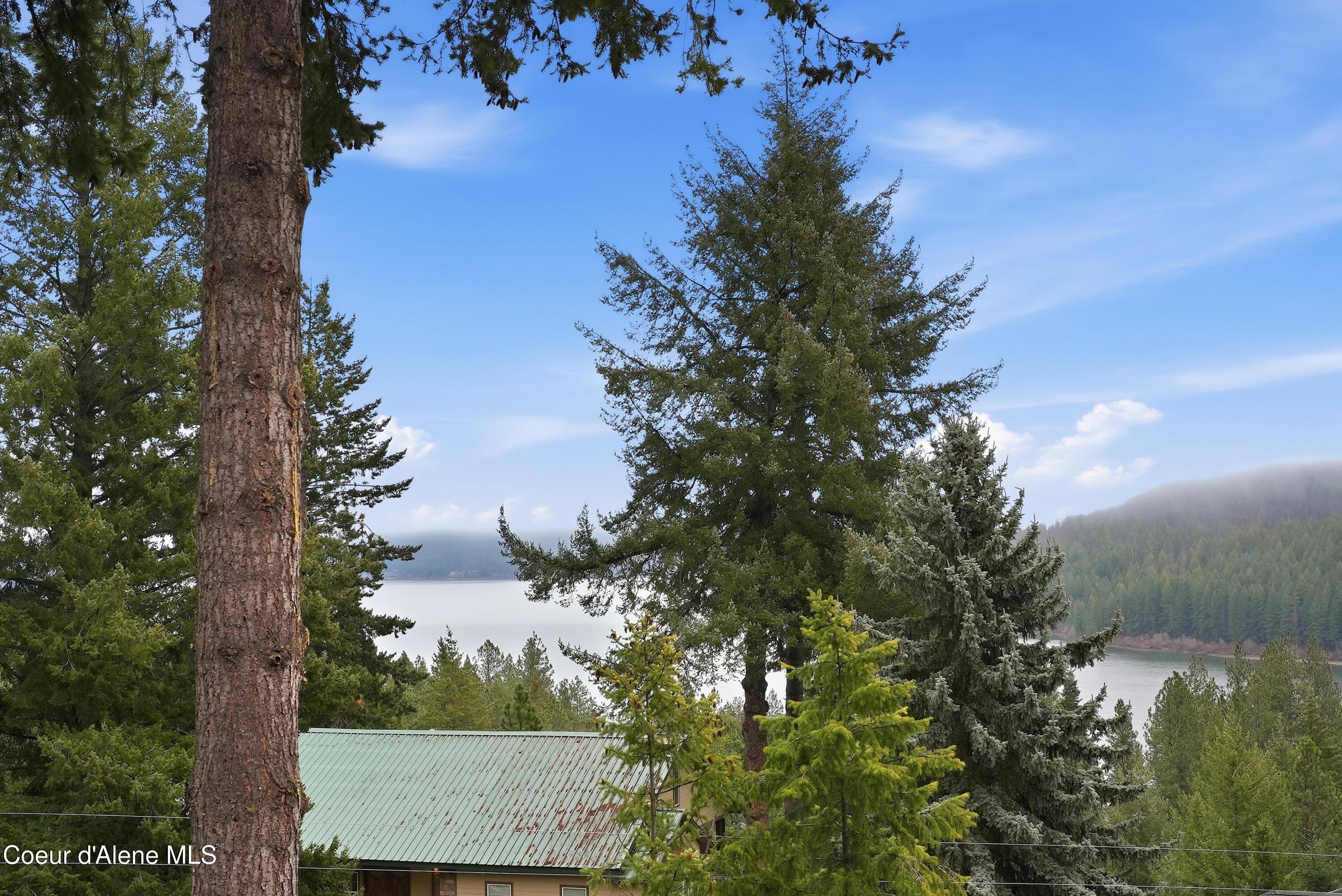 Image 4: Inside-Media-Lakeview-58