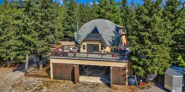 590 Skyhawk Dr