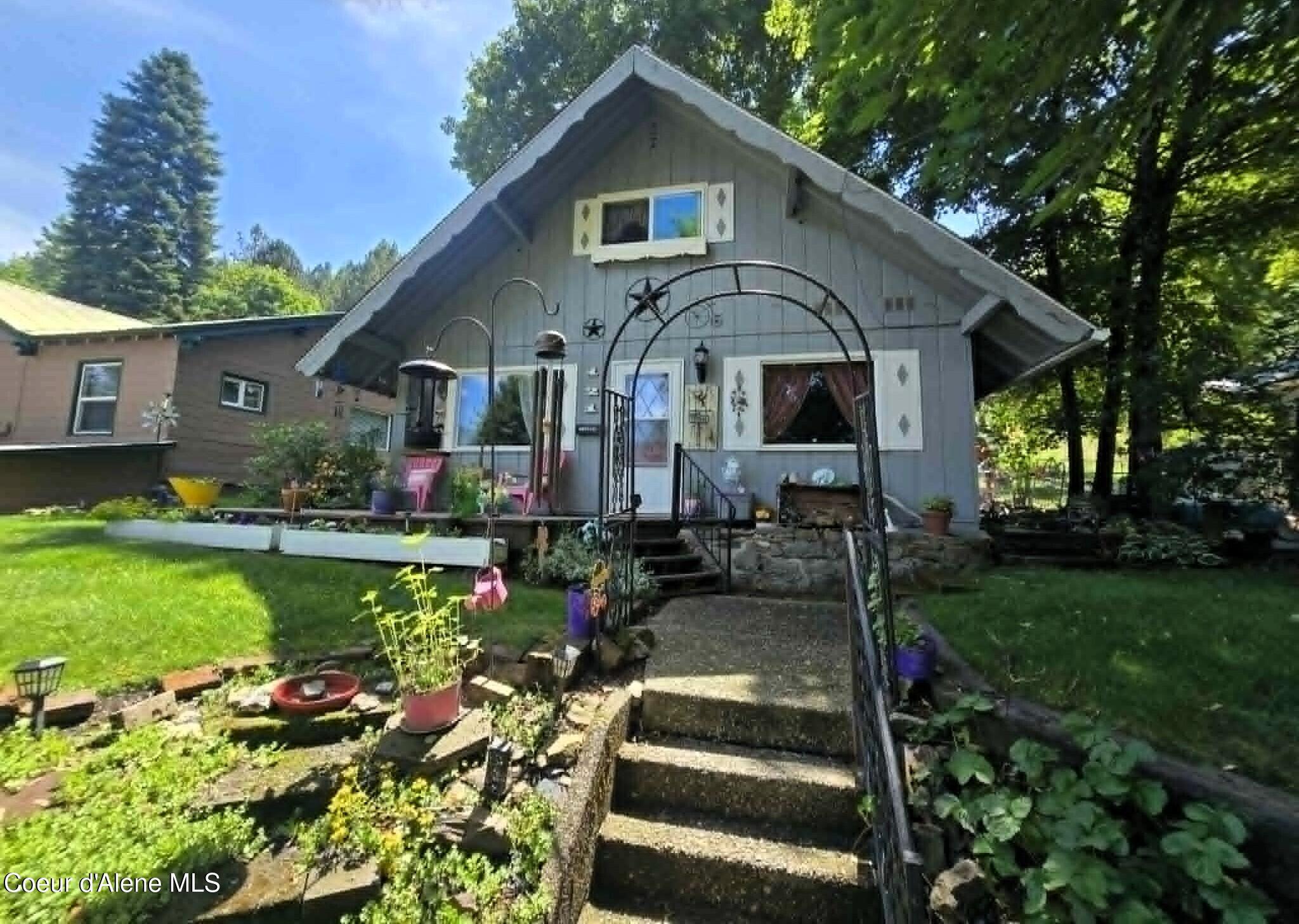 Image 1: Front of Home