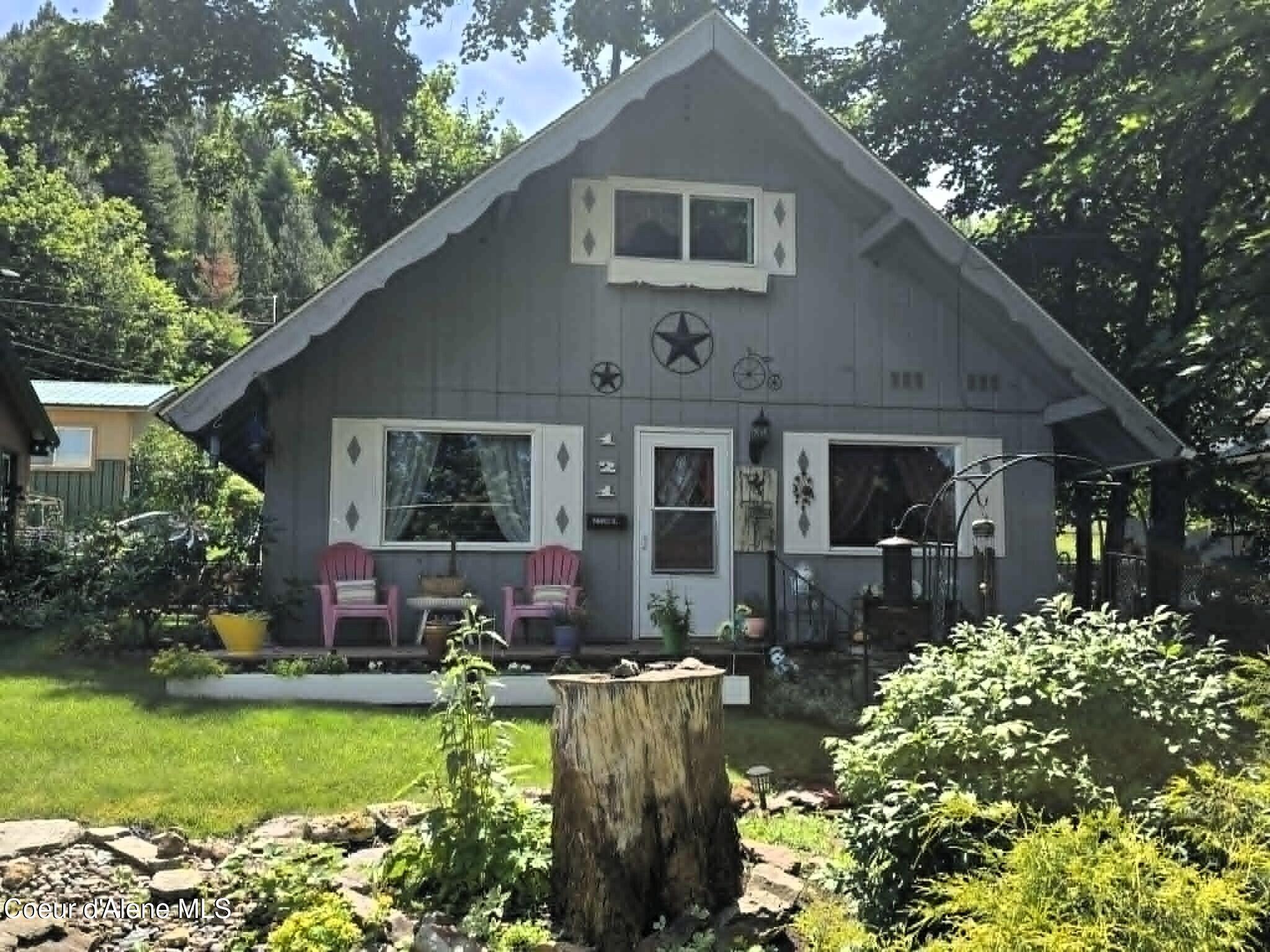 Image 2: Front of Home