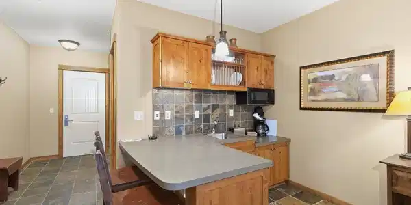 Image 2: 010-602BunkerAvenue-215-Kellogg-ID-83837