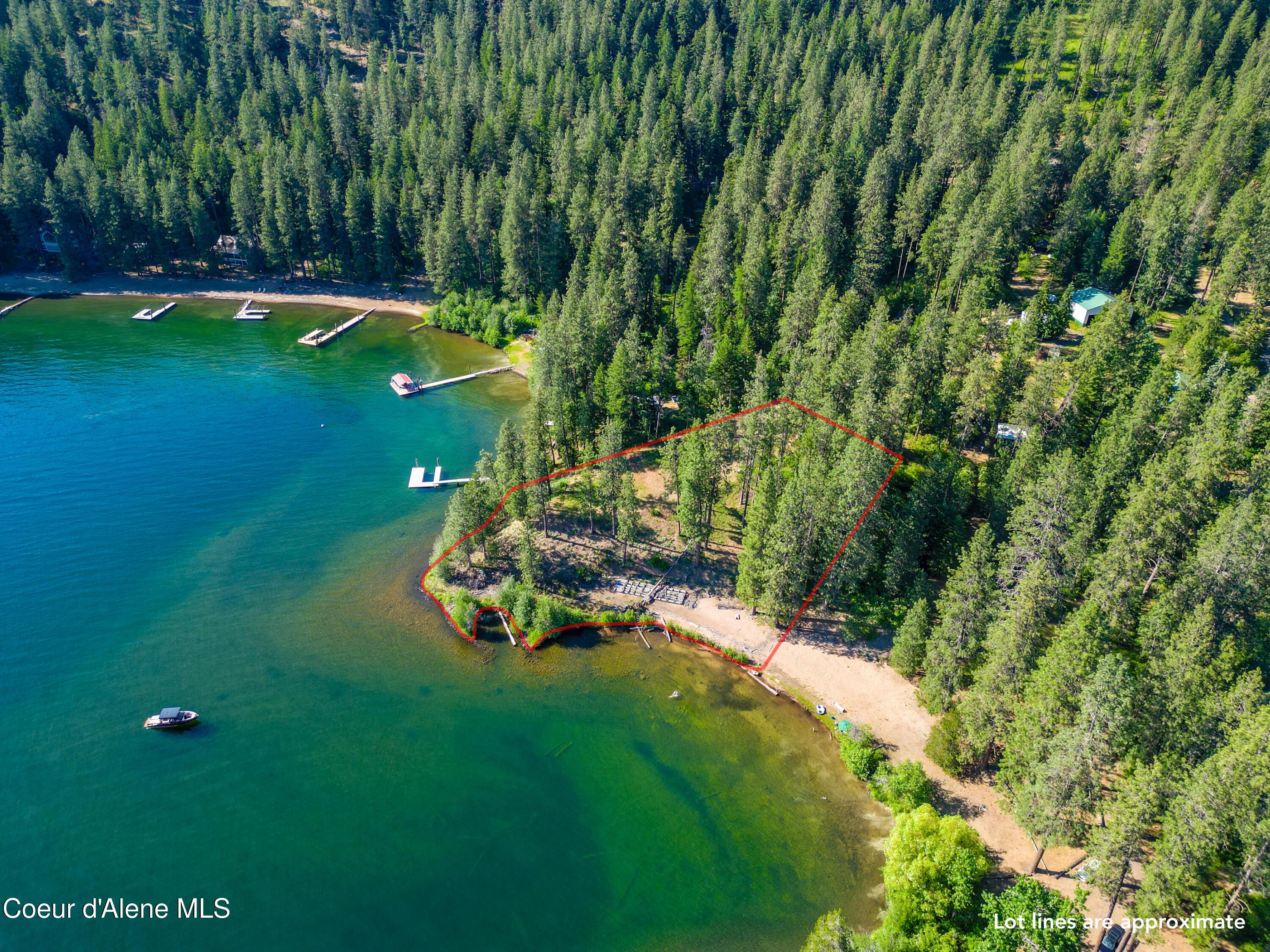 Image 2: 2000 W Albins Ln-01