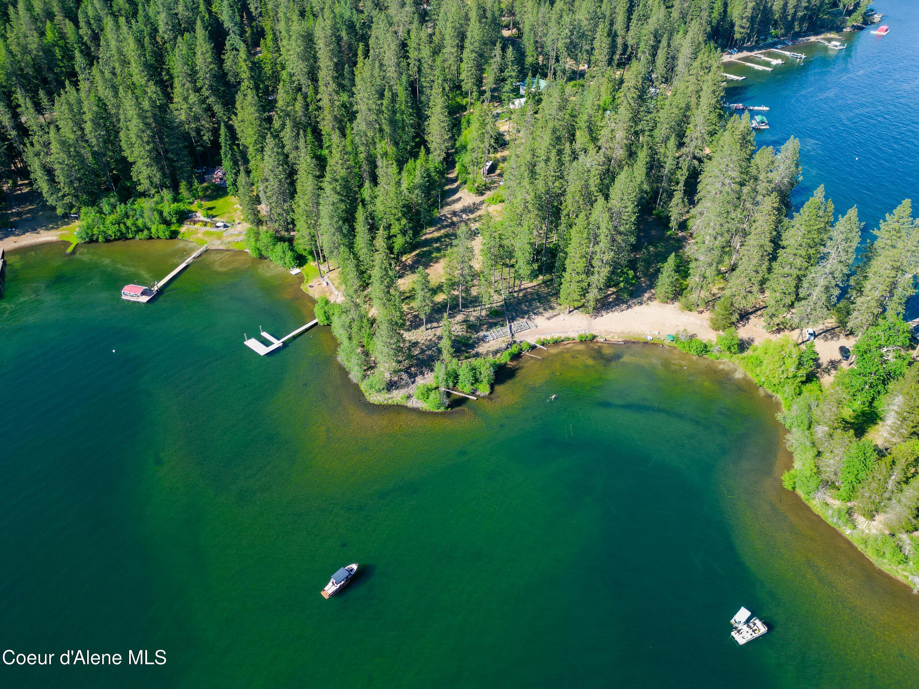 Image 3: 2000 W Albins Ln-03