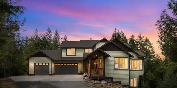 403 Kula Dr