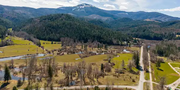 Image 2: DJI_20260330124701_0047_D