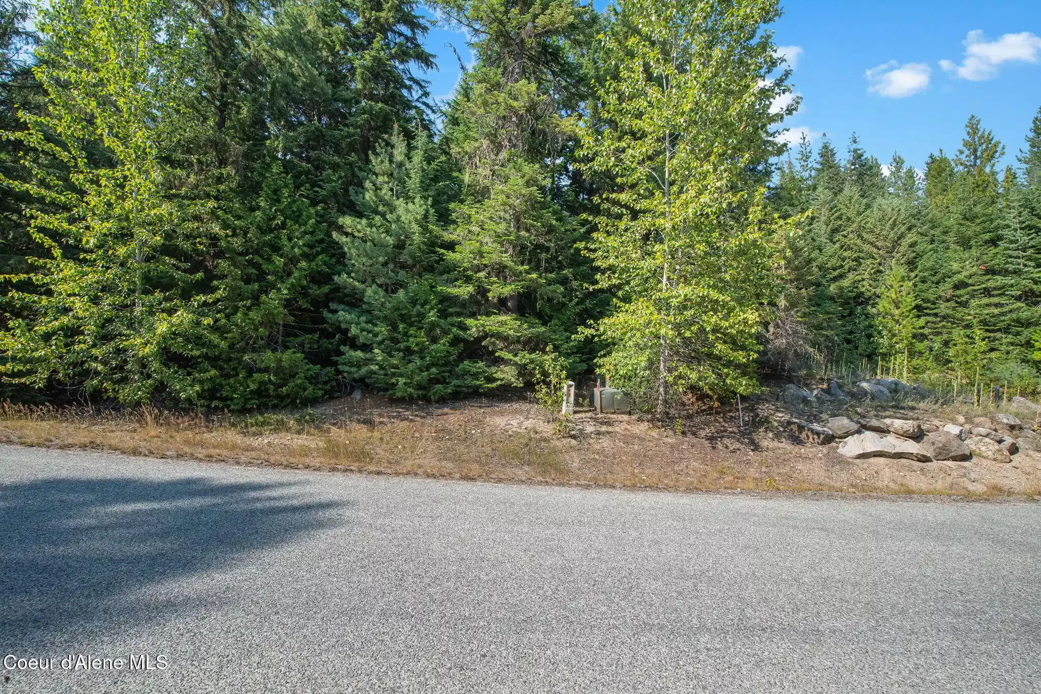 Image 1: 3-web-or-mls-775 Fairway Dr Left-3