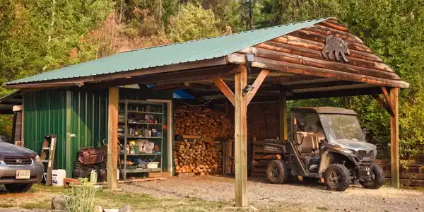 Image 2: 223 Birdoint Shed