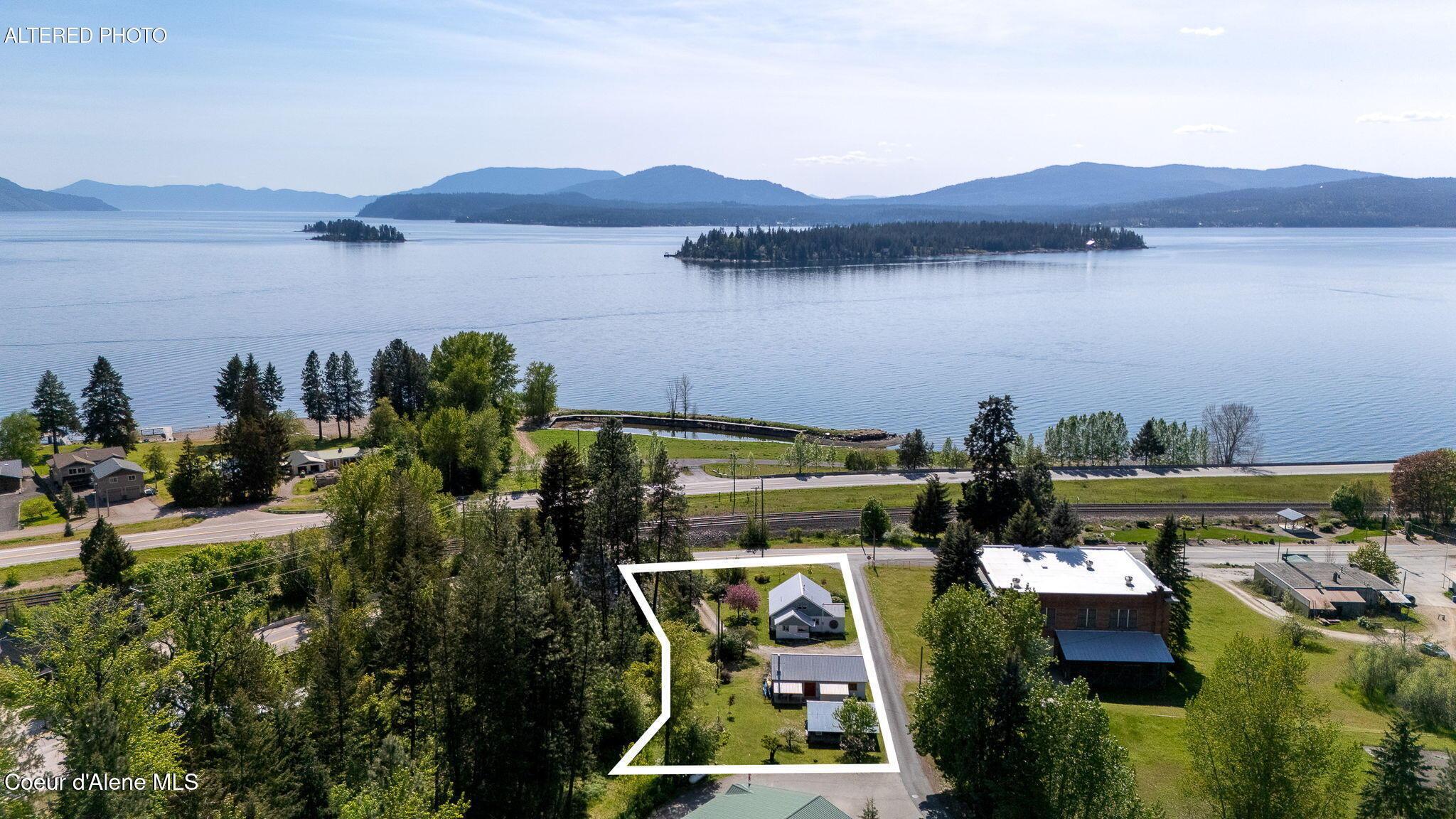 Image 1: Approx lot lines 104 School Rd