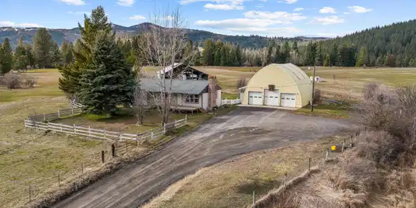 Image 4: 8-web-or-mls-DJI_20260309144718_0136_D
