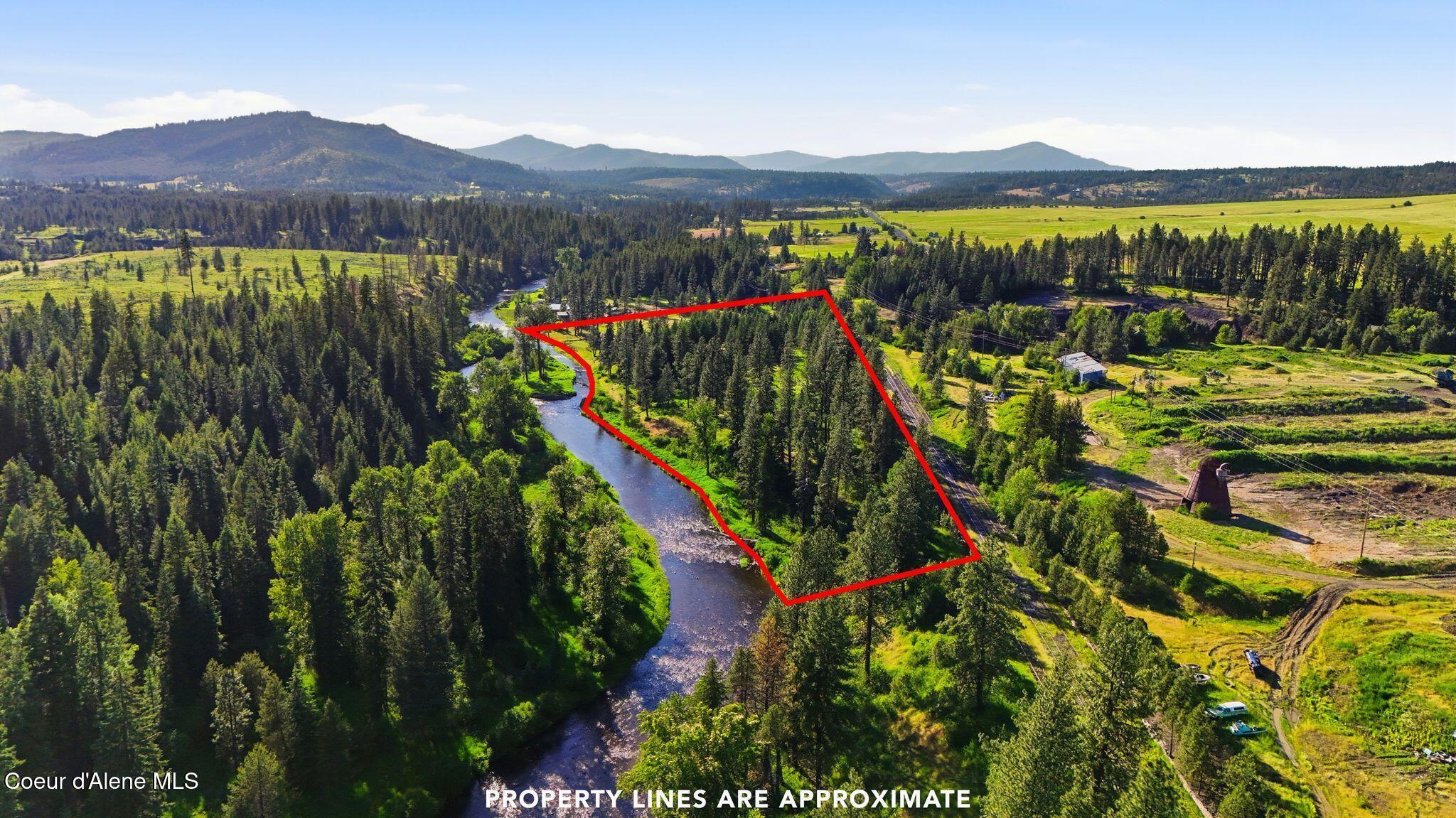 Image 2: Lot Lines Approx.
