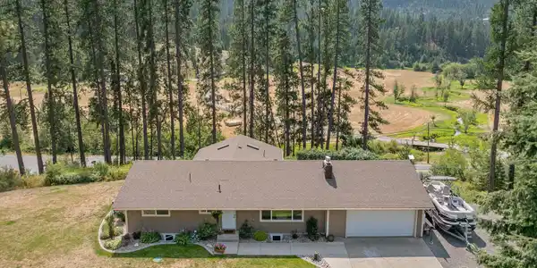 Image 4: Aerial_8035WMeadowbrookLoop-1