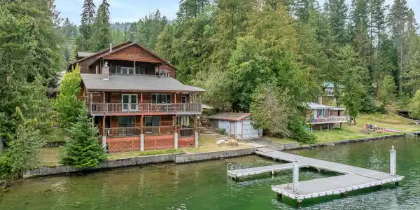 8405 Bottle Bay Road